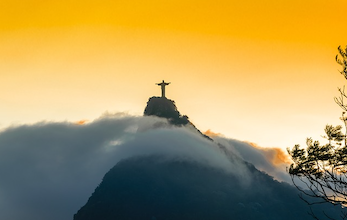 A Guide to Tipping in Rio de Janeiro: Brazil's Lively Service Scene