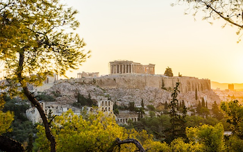The Dos and Don’ts of Tipping in Athens: Greek Hospitality Unveiled